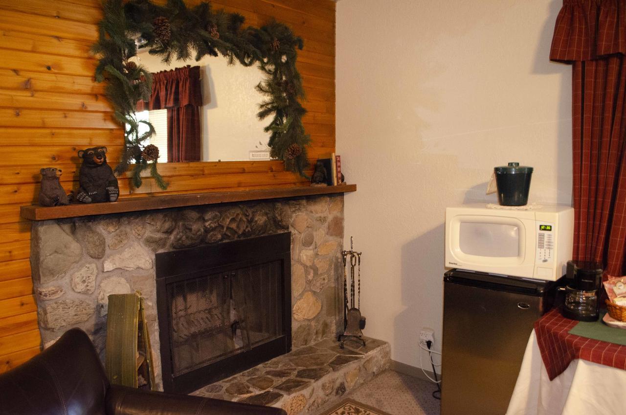 Lodge Crandell Mountain Waterton Park