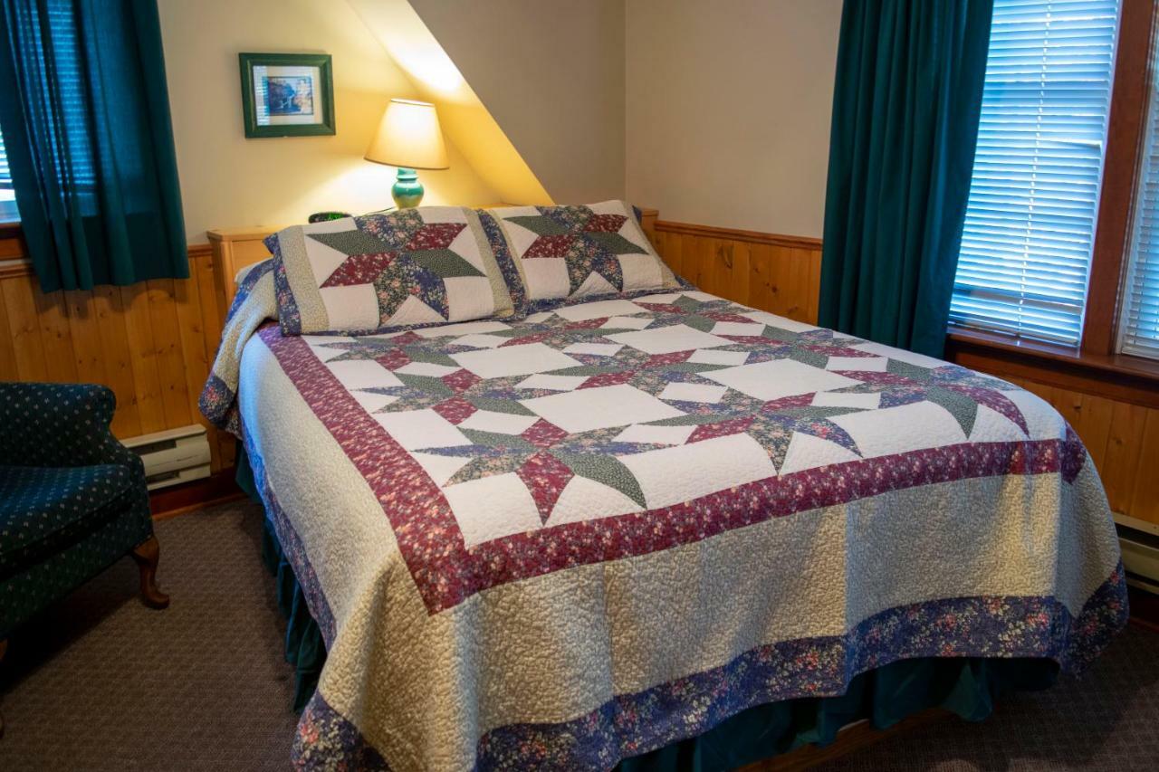 Crandell Mountain Lodge